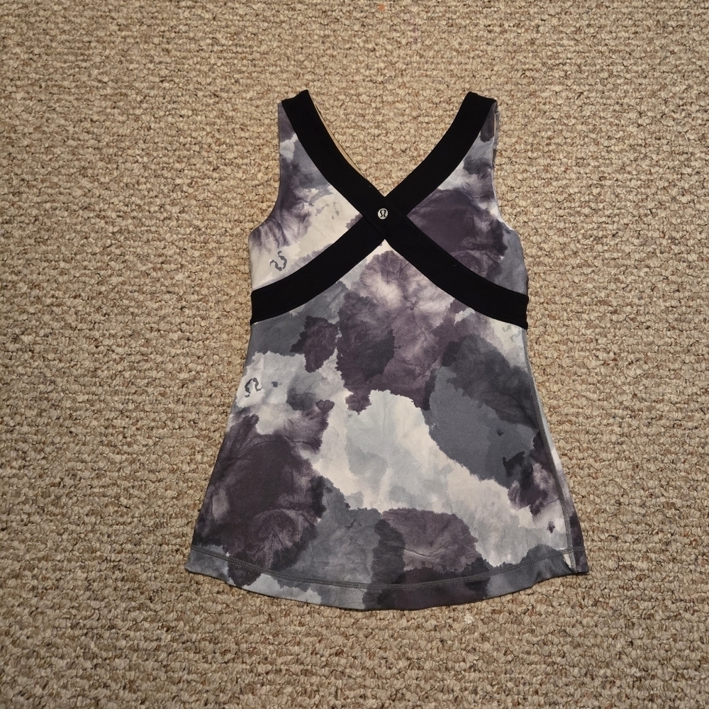 Lululemon Wrap TankWhite Coal Tinted Canvas Super / Black Women's Size 6
